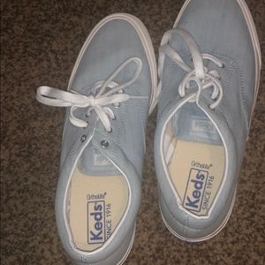 Light blue keds